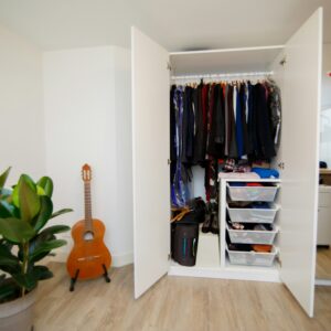 Participation libre armoire